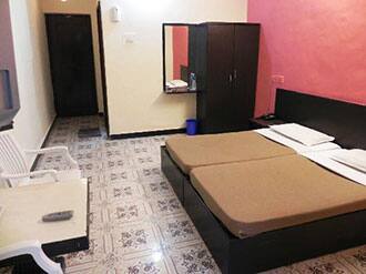 Park Lane Lodge, Goa 2